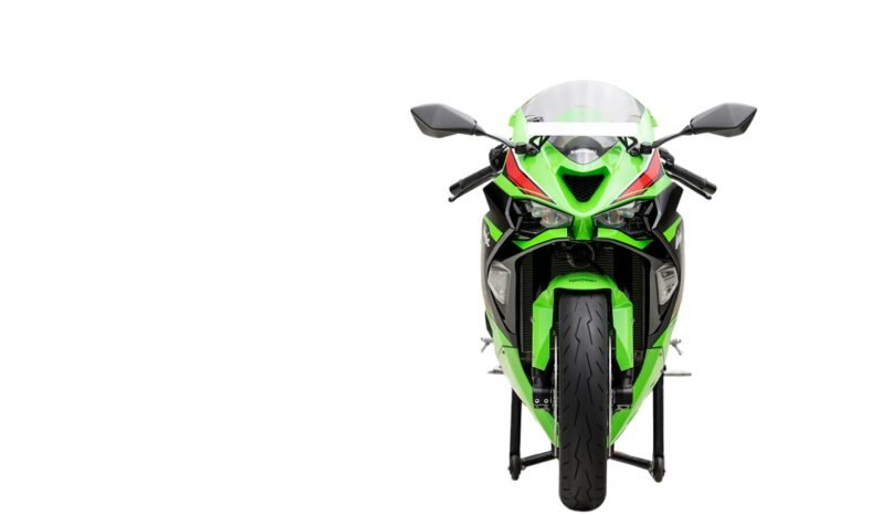 
								Kawasaki Ninja ZX6R full									