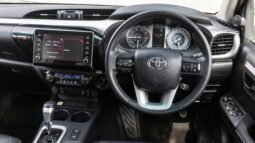 
										Toyota Hilux full									